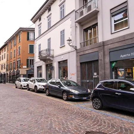 Enzina's Appartamento Bergamo