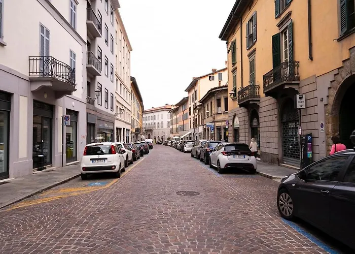 Enzina's アパート ベルガモ