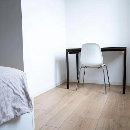 Enzina's Apartment *